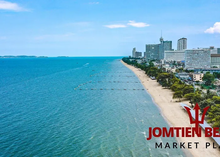 Jomtien Beach Sleep Inn - Steps From Beach & Market