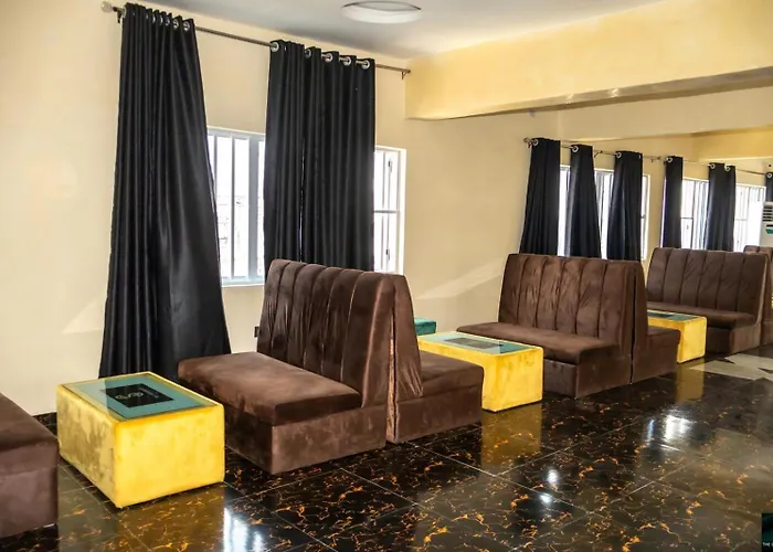 The Cartwright Suites And Lounge