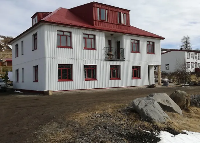 Aurora Farm Hotel