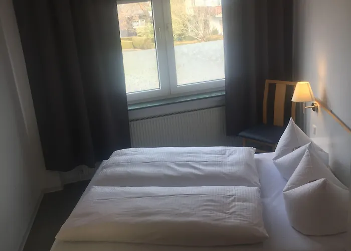 Hotel Loewenguth - Das Freundliche Gemuetliche Budget Hotel