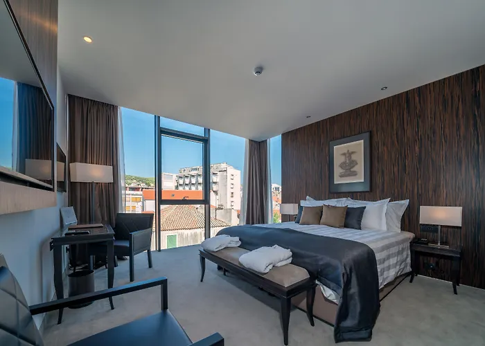Bellevue Superior City Hotel