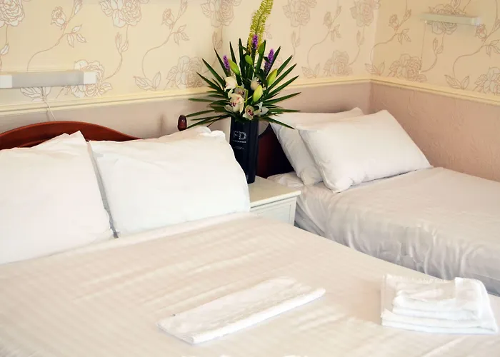 Lyndene Hotel