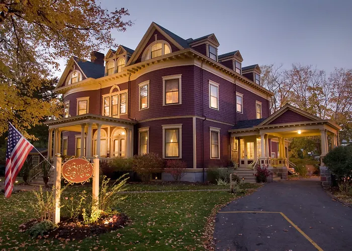 Berry Manor Inn Rockland
