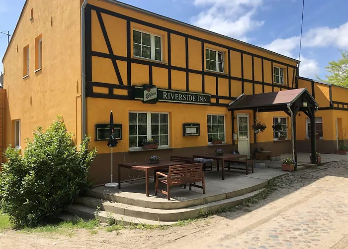 Riverside Inn
