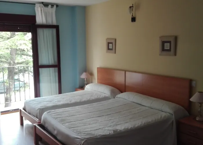 Hotel Puente de Piedra