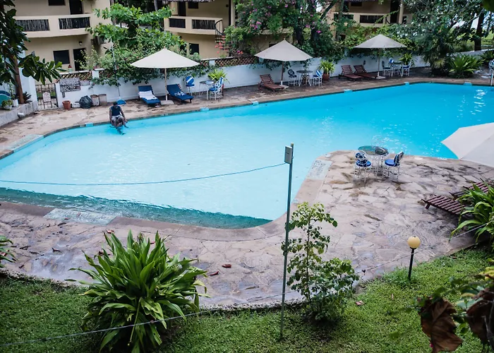 Plaza Beach Hotel