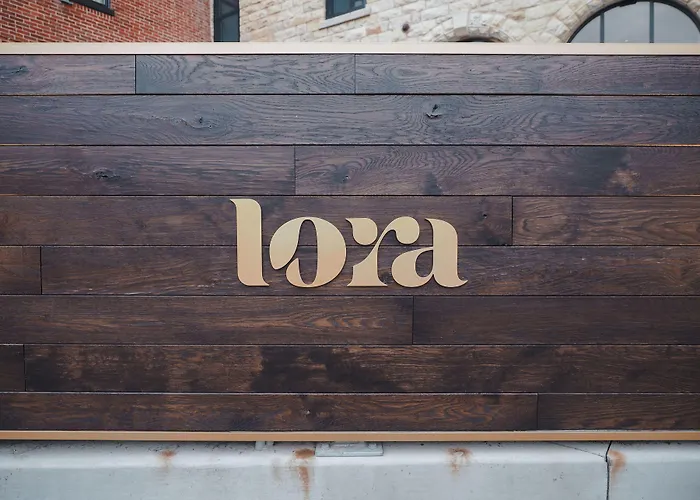 Lora