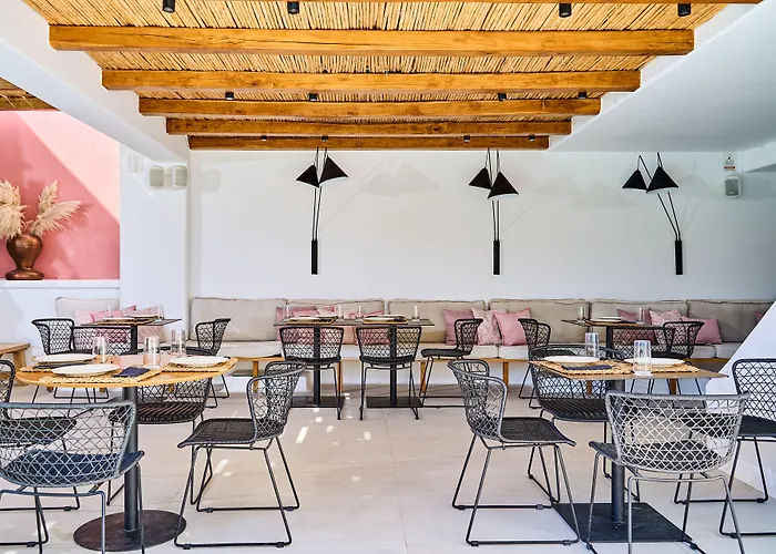 Adorno Beach Hotel And Suites