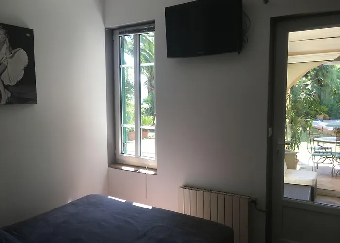 Hotel La Mandarinette à La Seyne-sur-Mer
