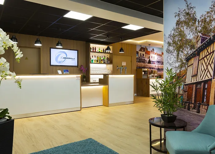 Brit Hotel Confort Amiens