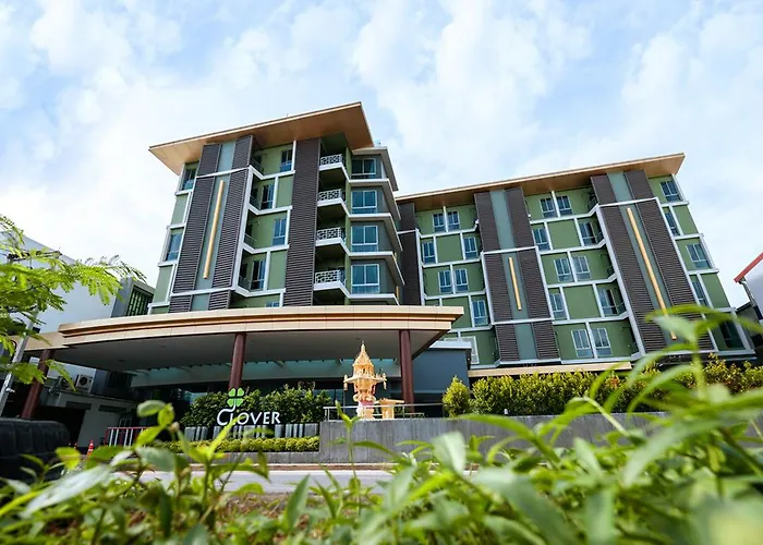 Clover Hotel Hatyai
