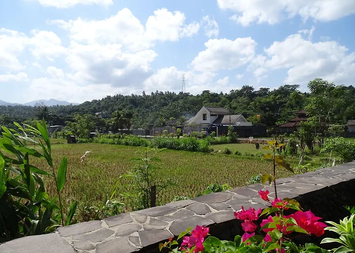 Bale Solah Lombok Holiday Resort