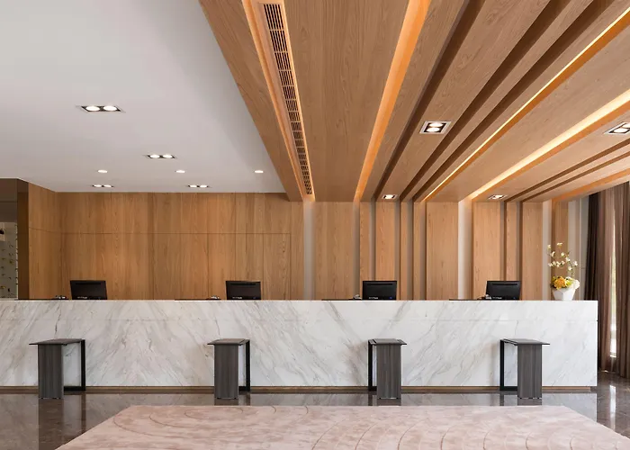Lakeshore Hotel Yilan