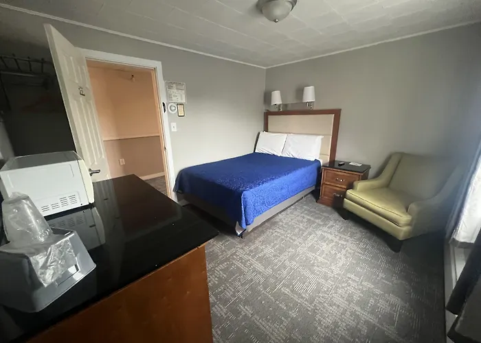 Vacationland Inn & Suites