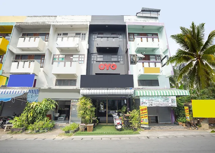 OYO 723 Lamphun Hostel