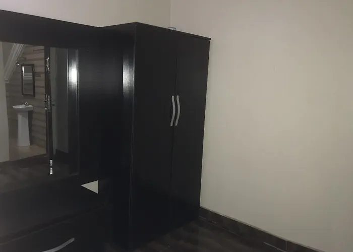 Ritz - Carinton Suites