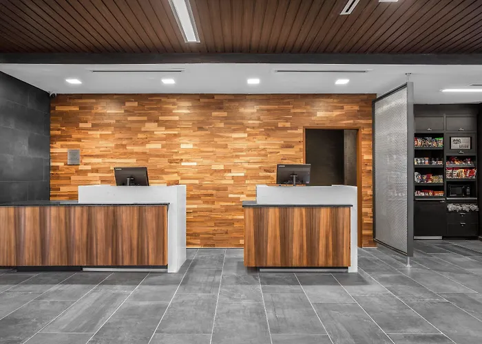 Courtyard By Marriott Jonesboro Hotel