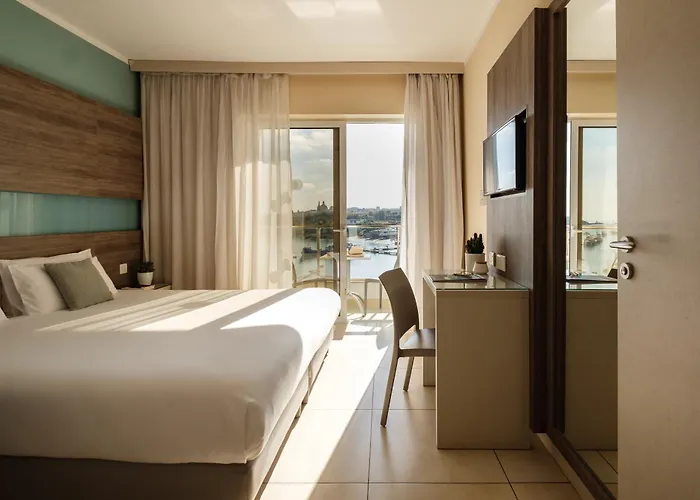 115 The Strand Hotel By Neu Collective