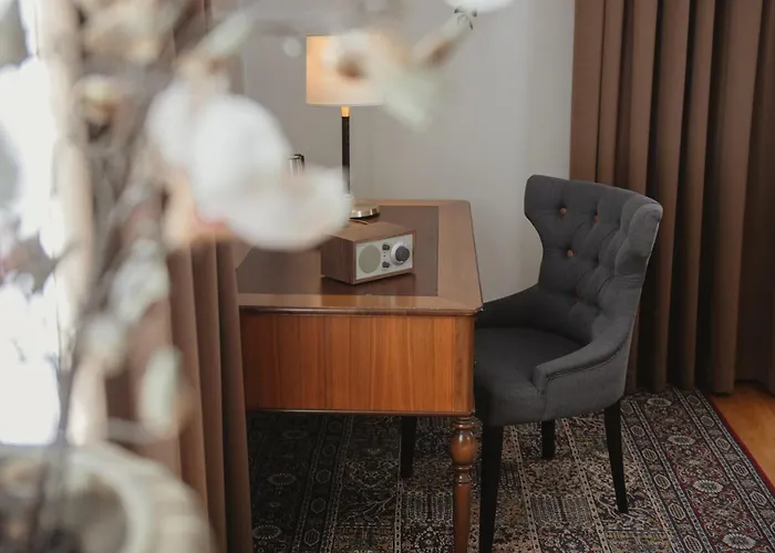 Home Hotel Drott