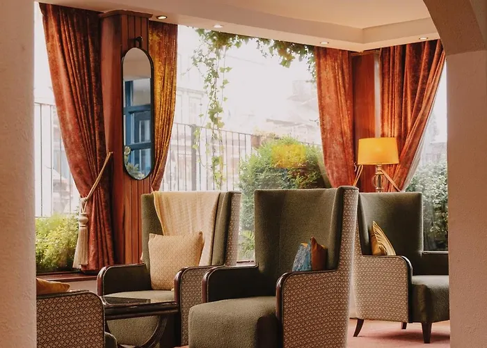 Alcock & Brown Hotel