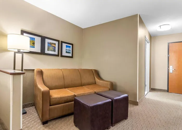 Comfort Suites