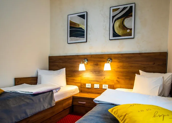 Garni Hotel Royal Crown