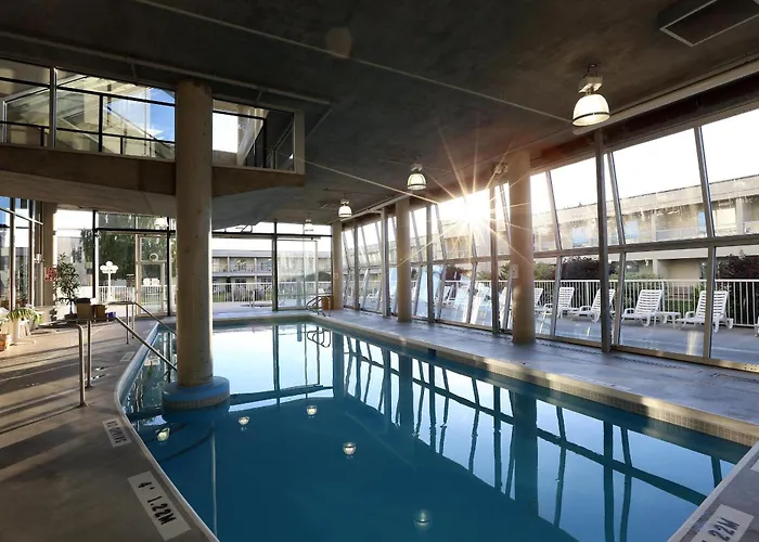 Best Western Plus Kelowna Hotel & Suites