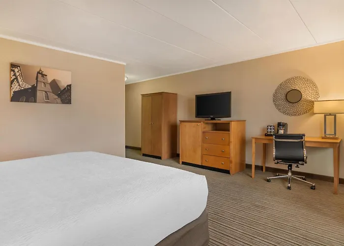 Best Western Plus Waltham Boston
