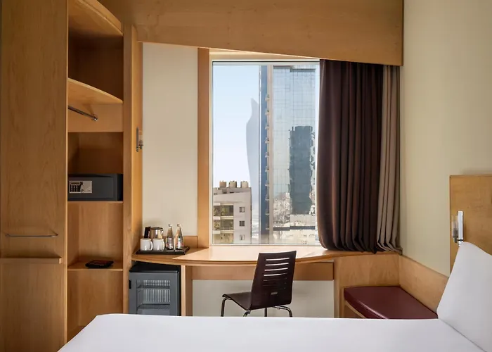 Ibis Sharq