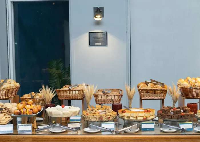 Golden Tulip Porto Vitoria