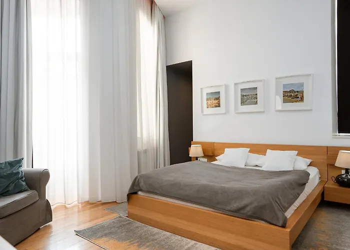 Ivana Hotel