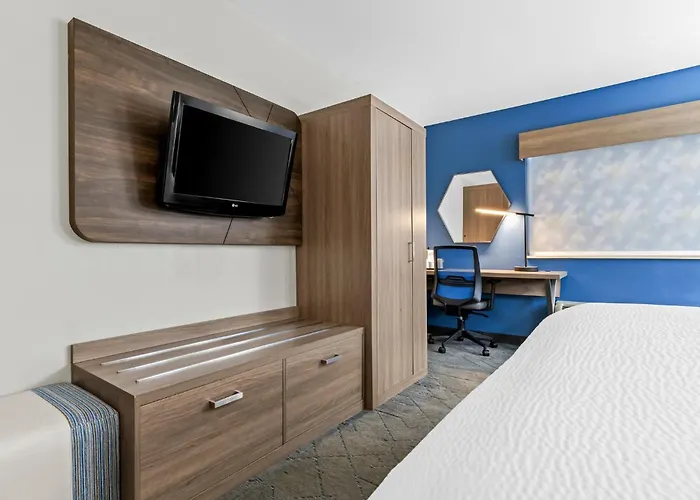 Holiday Inn Express Florence Northeast By Ihg