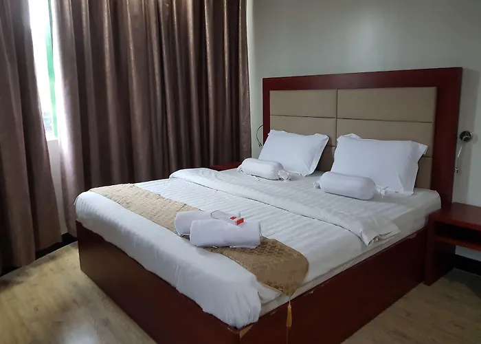 Cherry Midtown Hotel