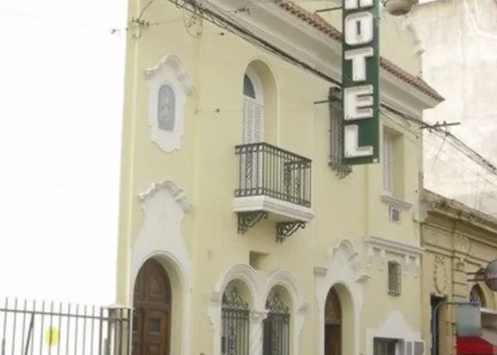 EMPERATRIZ HOTEL familiar