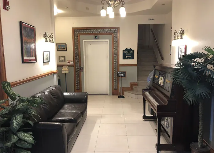 The Rialto Hotel