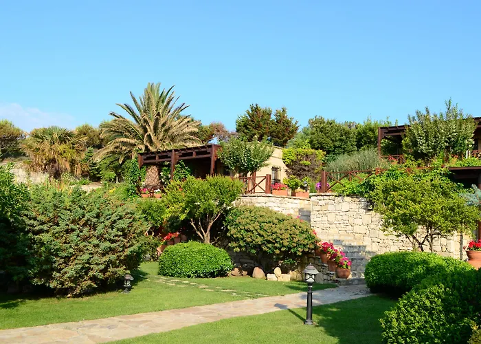 Ada Bacchus Hotel