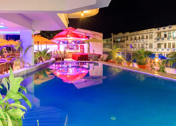 Hotel Sapphire