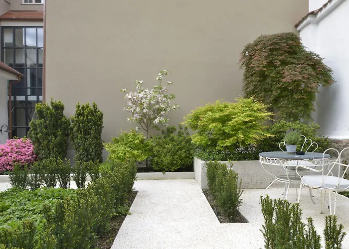 Hotel Maribor & Garden Rooms