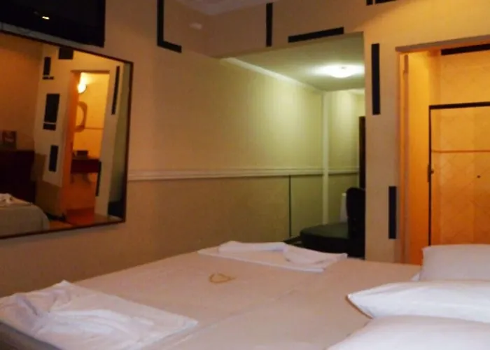 Dinys Motel (Adults Only) Praia Grande 