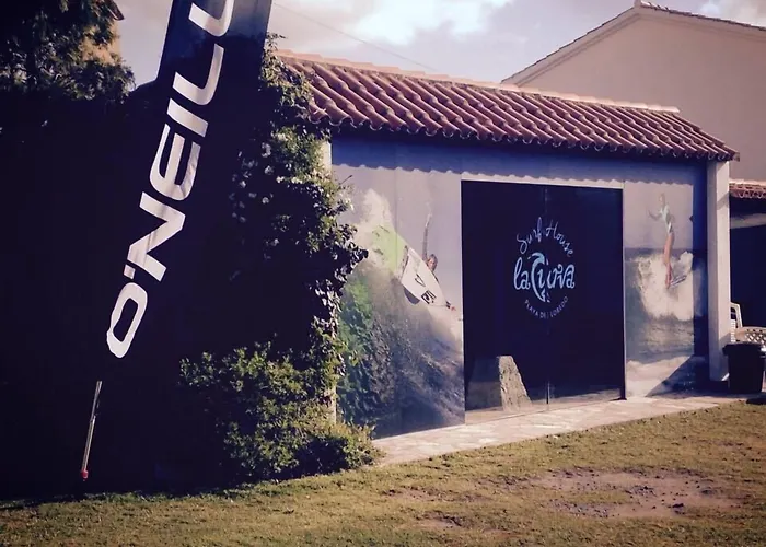 Bed and Breakfast La Curva Surfhouse Loredo