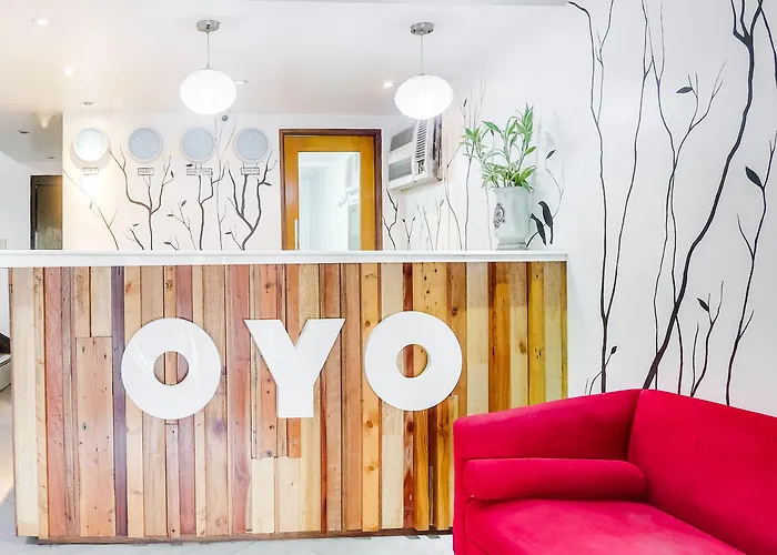 Super Oyo 406 Royale Parc Inn & Suites