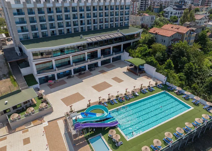Ramada Resort By Wyndham Unye