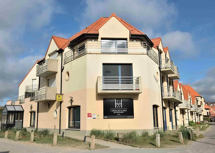 Logis- Hotel De La Baie De Wissant & Appartements