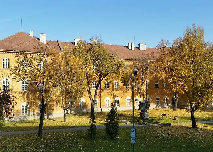 Hotel Central