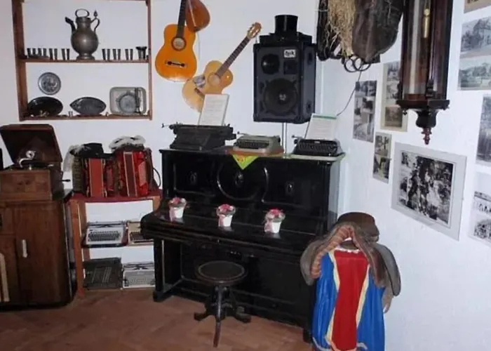 Hotel Garni Am Thueringer Klosstheater