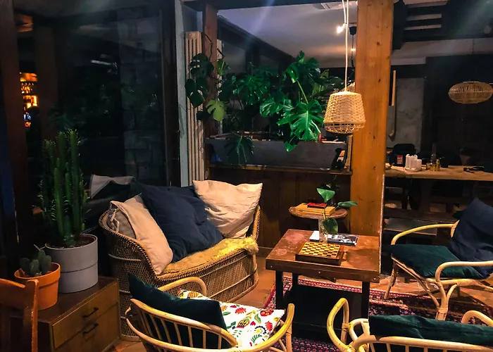 Shed Hotel