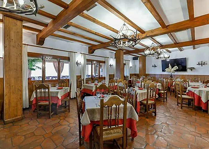 Hostal Alfonso XI