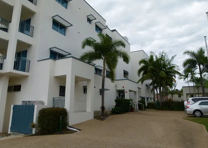 Madison Ocean Breeze Apartments
