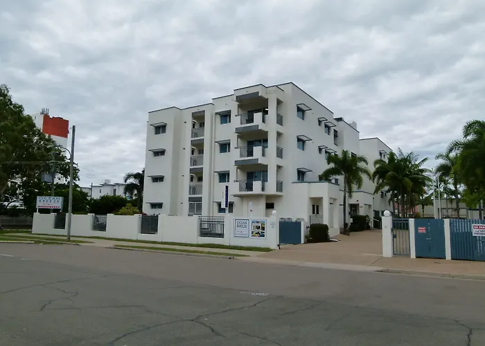 Madison Ocean Breeze Apartments