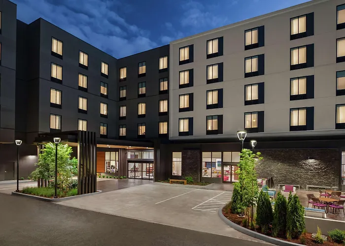 Hilton Garden Inn Seattle Airport SeaTac